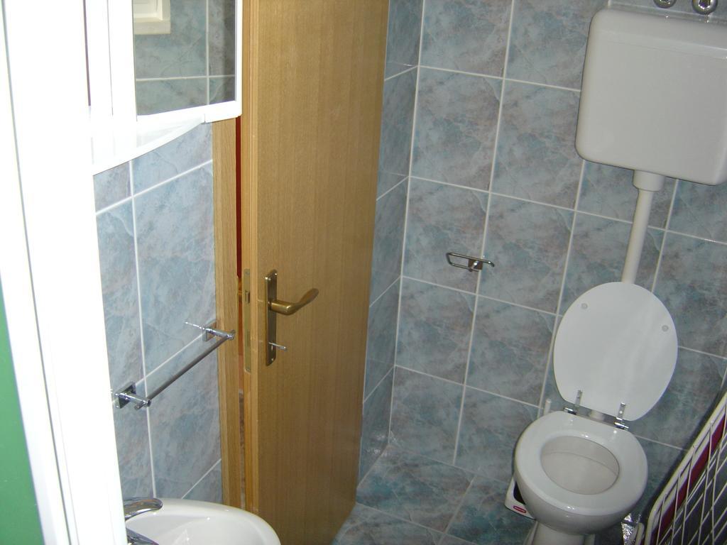 Apartments Kairos - Bili 9 Kastela Bilik gambar