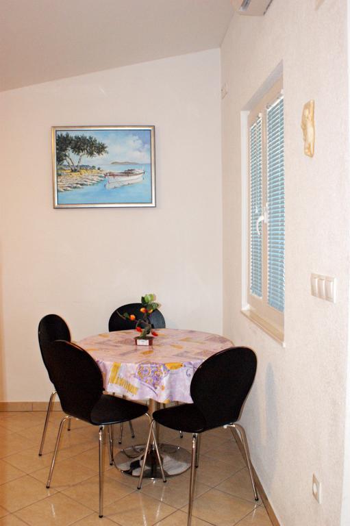 Apartments Kairos - Bili 9 Kastela Luaran gambar