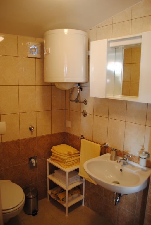 Apartments Kairos - Bili 9 Kastela Bilik gambar