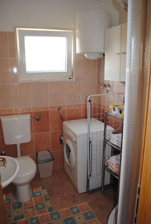 Apartments Kairos - Bili 9 Kastela Bilik gambar